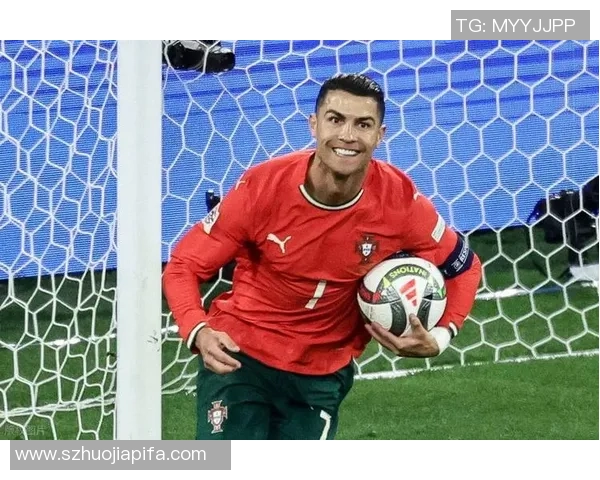 断腿的足球明星重生之路：从痛苦到荣耀的逆袭历程